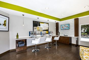 Cyber Café